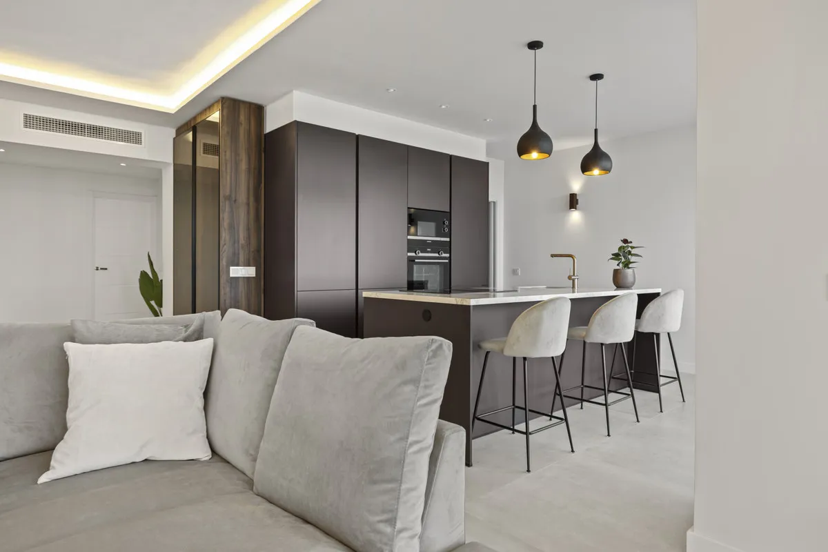 9fb796fe-d689-4a75-b598-c83dce0d0918