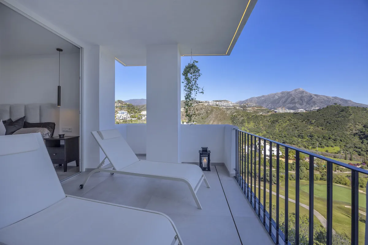 bec6f5f3-4ae8-4c0b-b6a9-f8afc12ab830