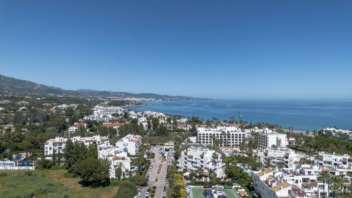 12ecc2ea-d4d7-4566-8a4f-9a41950108f8