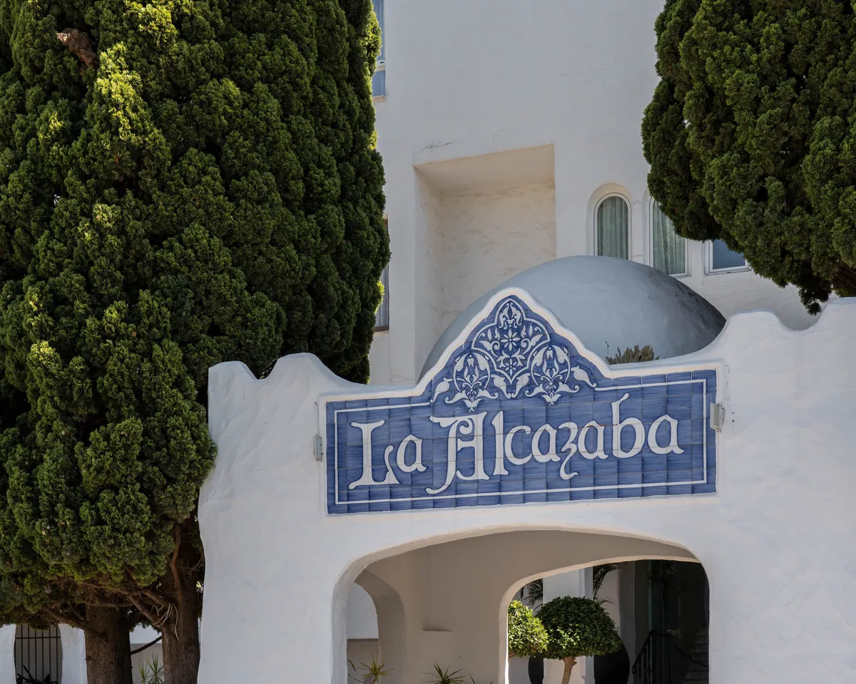 b8284fd8-6d3b-4476-b36f-6996aa5aa536