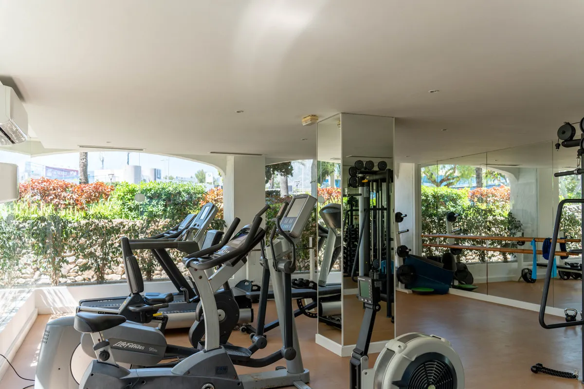 bb1a579d-ef74-4152-a671-e9653bb89d98