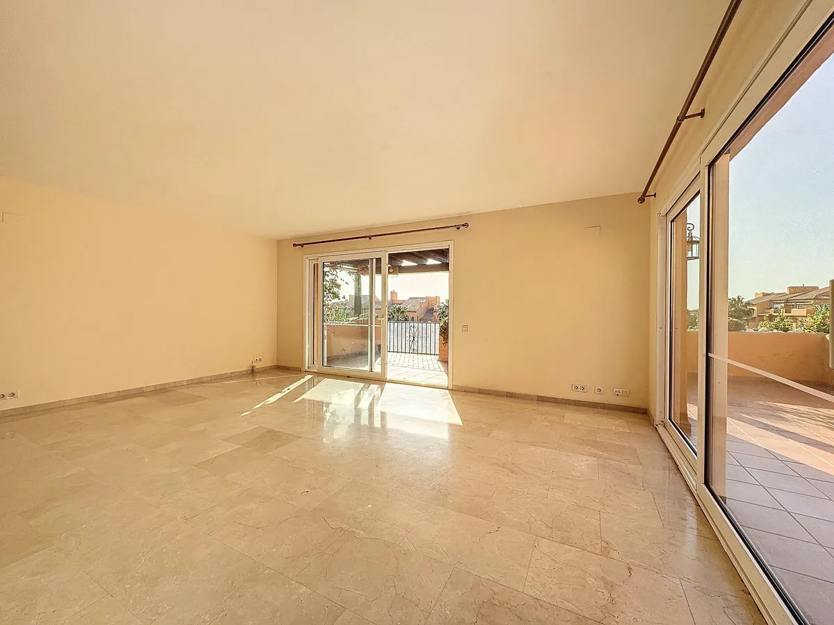 216db102-29fb-40ce-8eae-e1685d5ded4b