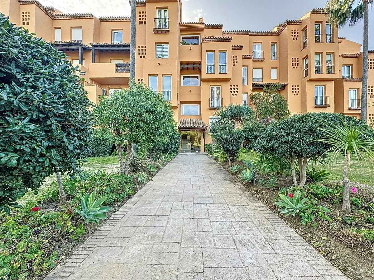 2a07c5fc-78c0-41b6-9576-296c11881d28