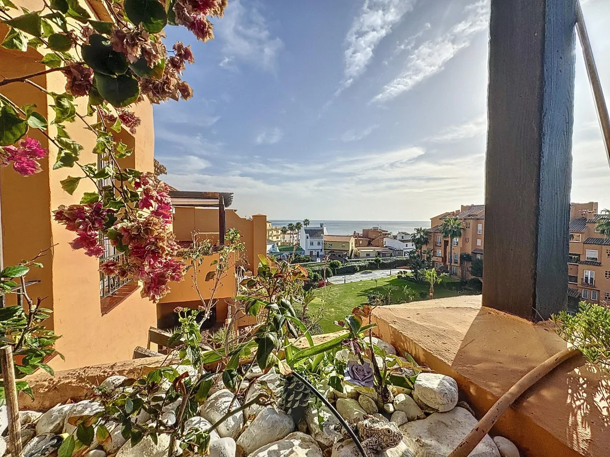 37b9e224-61f3-4cef-9b4b-85bbd587aa01