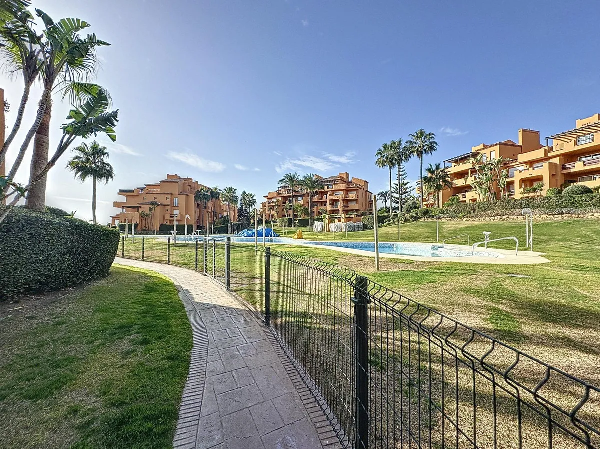 41f54102-bf2d-40ea-b044-16f69f656966