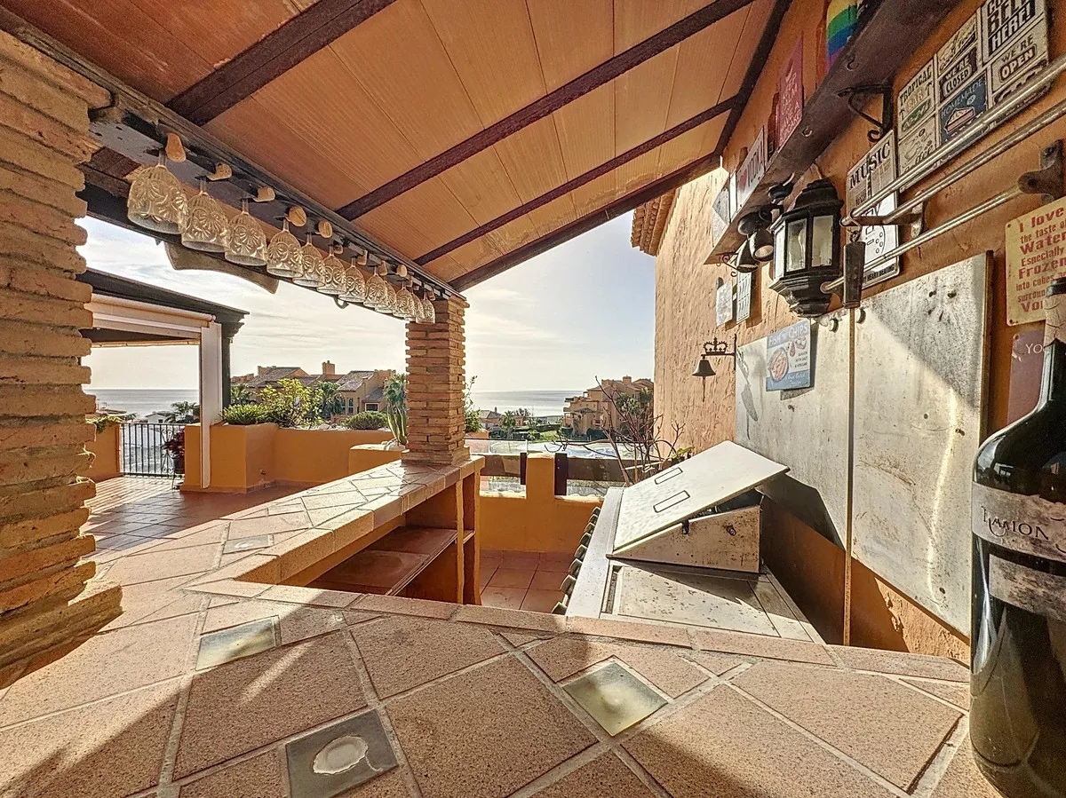 d641285a-953e-40f5-8ba3-c47cfc1d985e