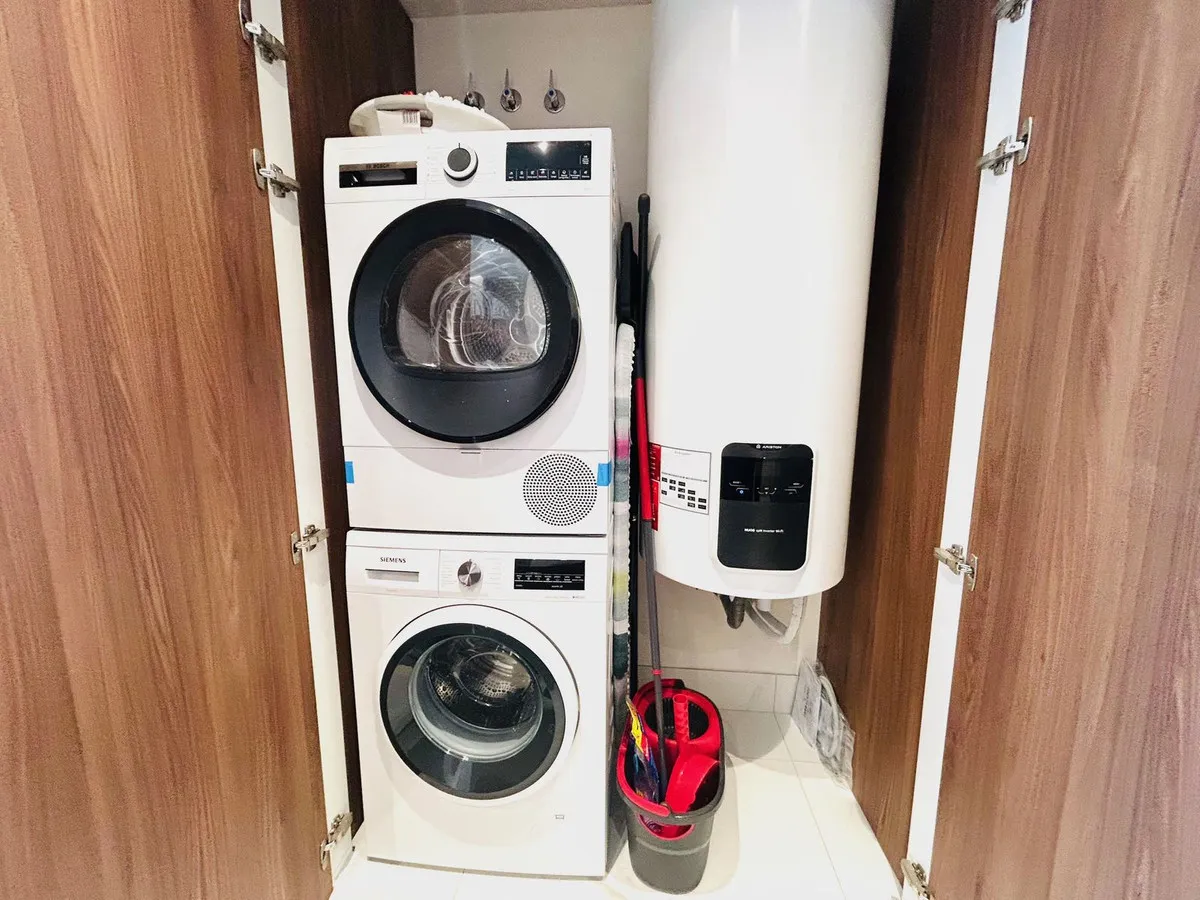 6daac2f1-beed-4f5b-8fc3-4db1919e535a