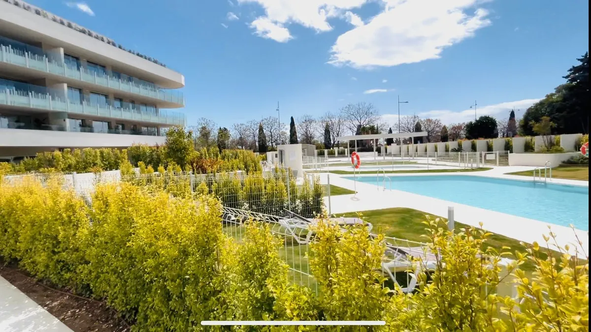 a509c773-b1cd-4018-a54d-98ca6953bf70