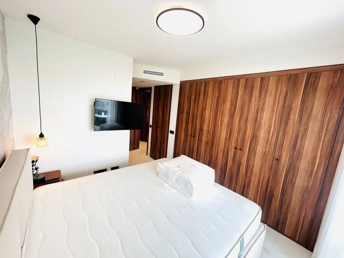 ec3c9d33-895e-44d1-8e84-9d806c331afc