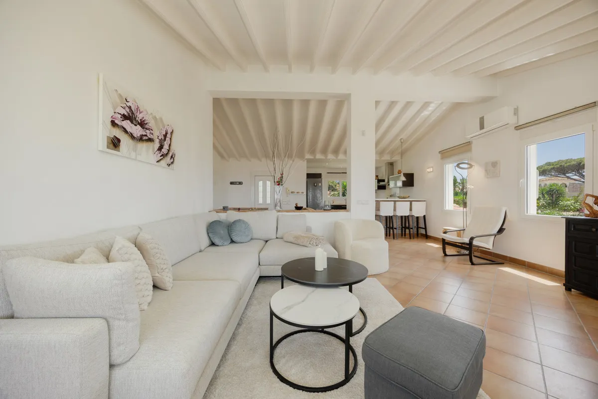 0a6006bb-a5f8-41fe-8fc7-d3045b792713