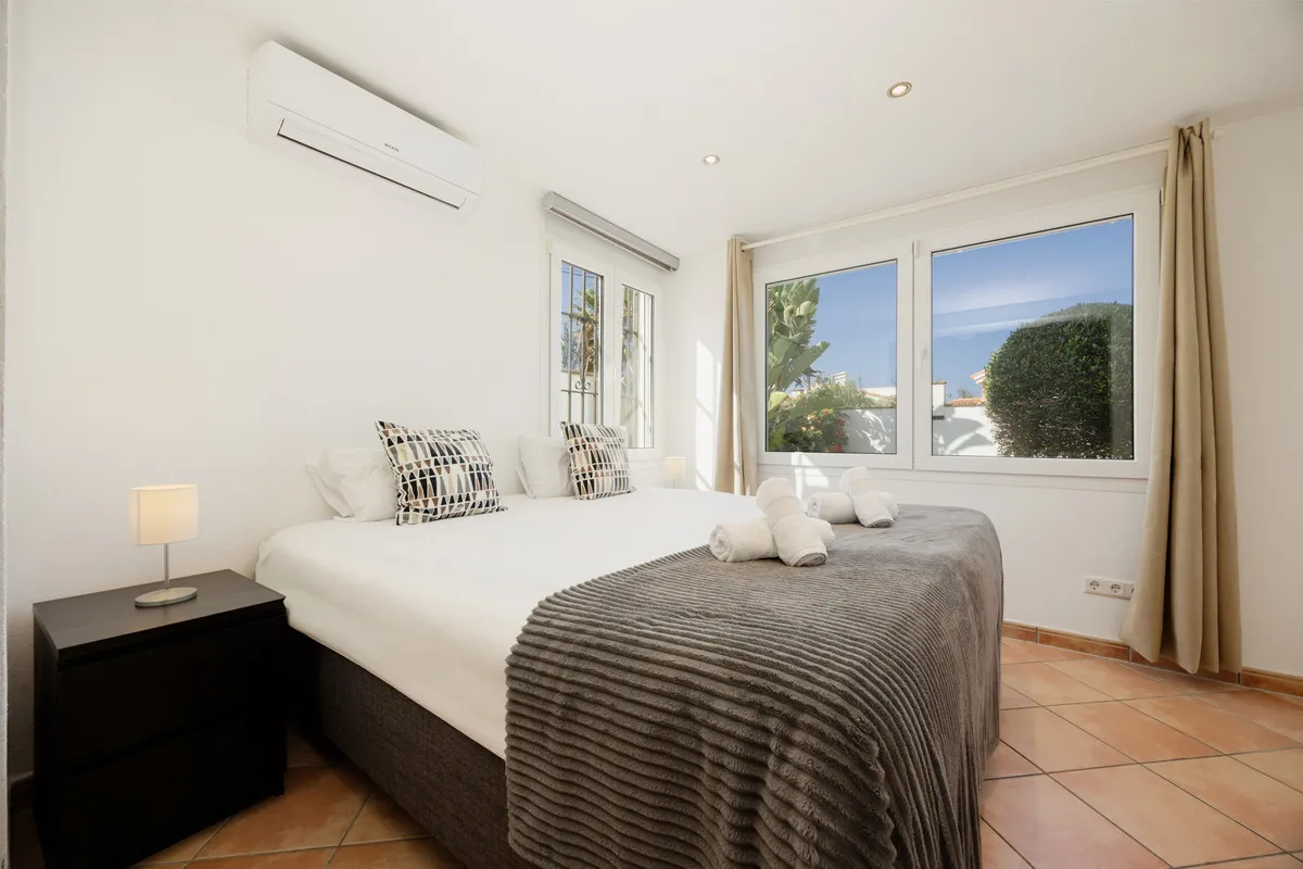 0dda13e1-09eb-45d1-af4d-b2f69f491223