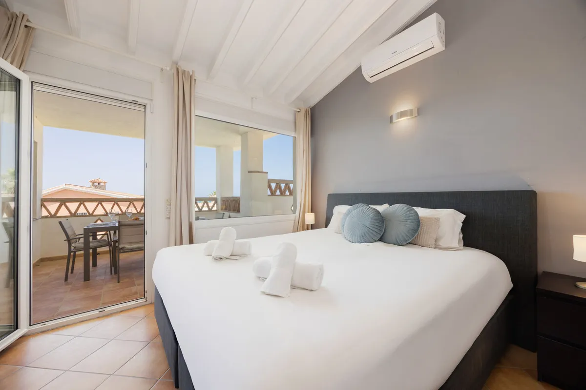 8e2c6ade-8cd3-4754-bbe8-2cc6f243fe66