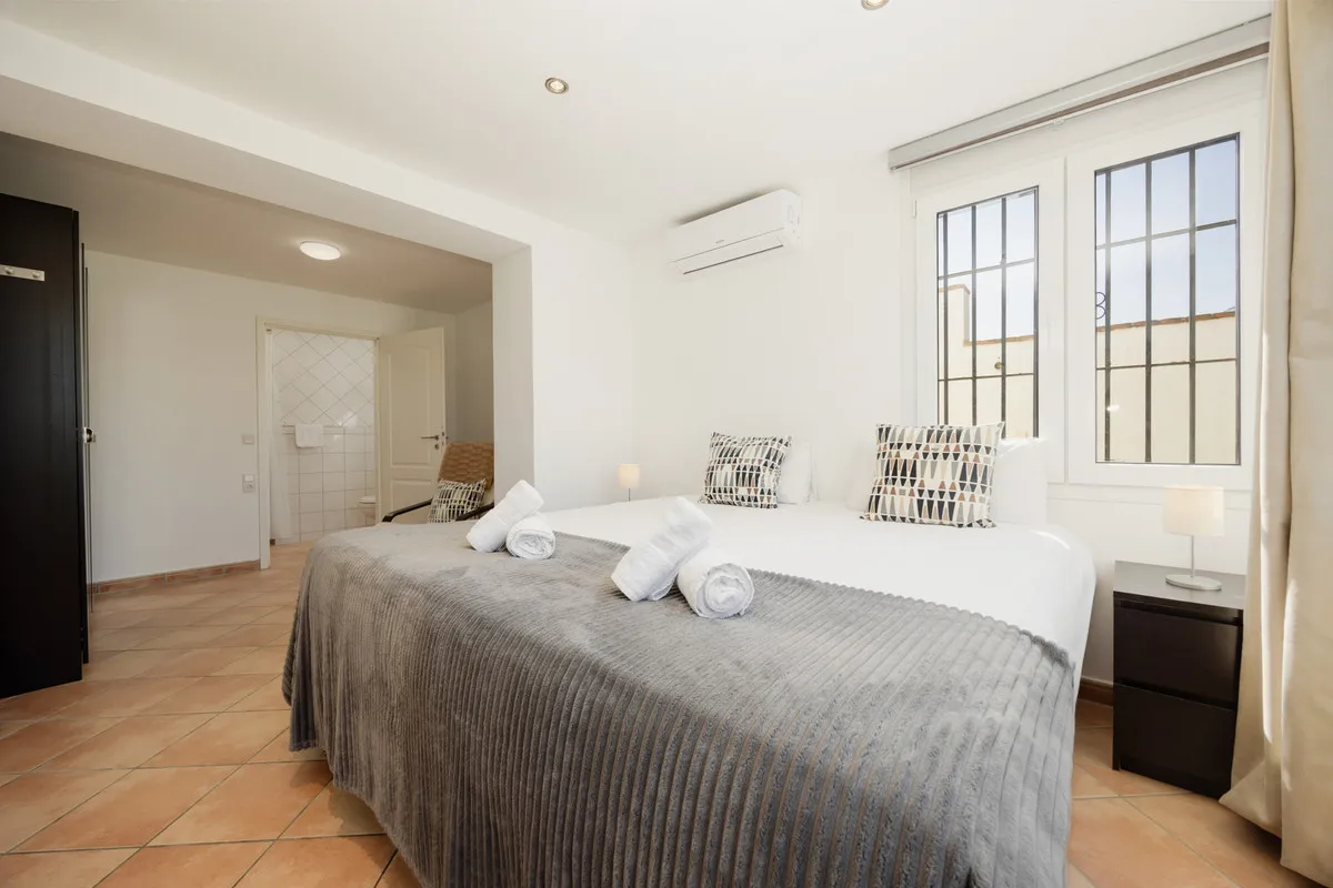 e1338a5d-8211-4398-a5df-ee45d2c38222