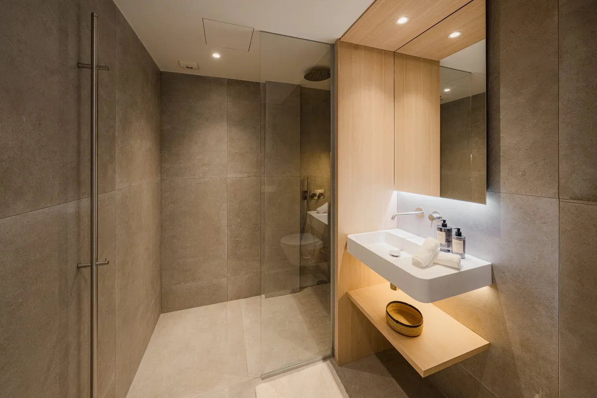 829ceb97-9738-49d4-a443-f8352096288c