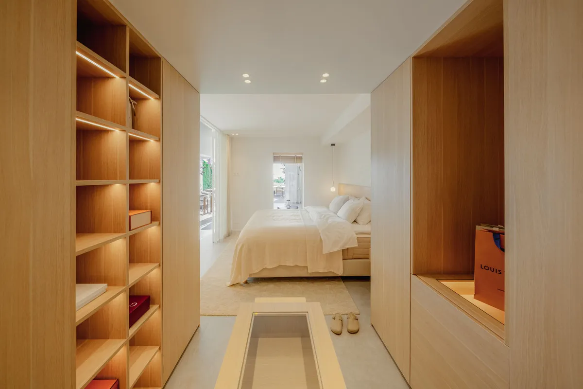 ea233ab4-2f62-464f-aa6b-5799d3a6308a