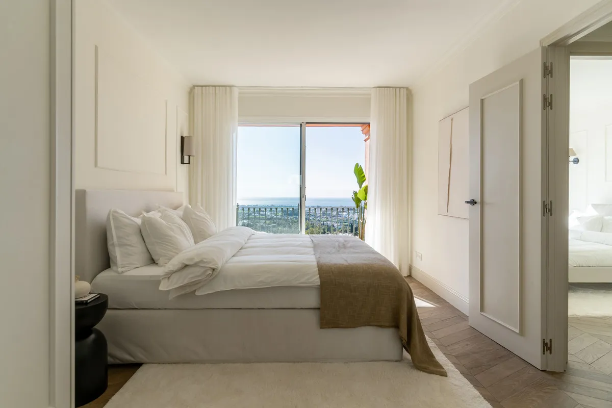 796f2853-e16c-4f24-9ef3-5db770c8374c