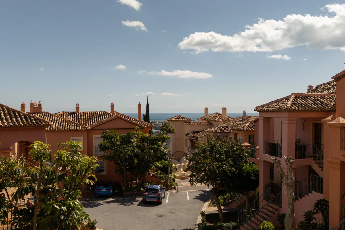 ba8af321-05cf-4c93-8e18-0a265690c493