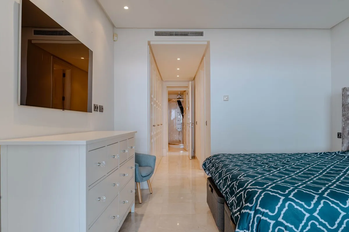 04f4f481-c66f-4ad4-8b6b-44f3ccb9eabc