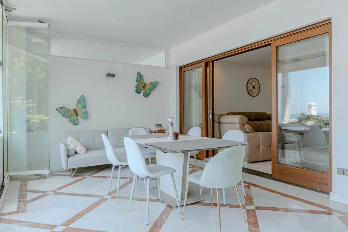 053b603a-793e-4173-a9d1-3934d04de4bf