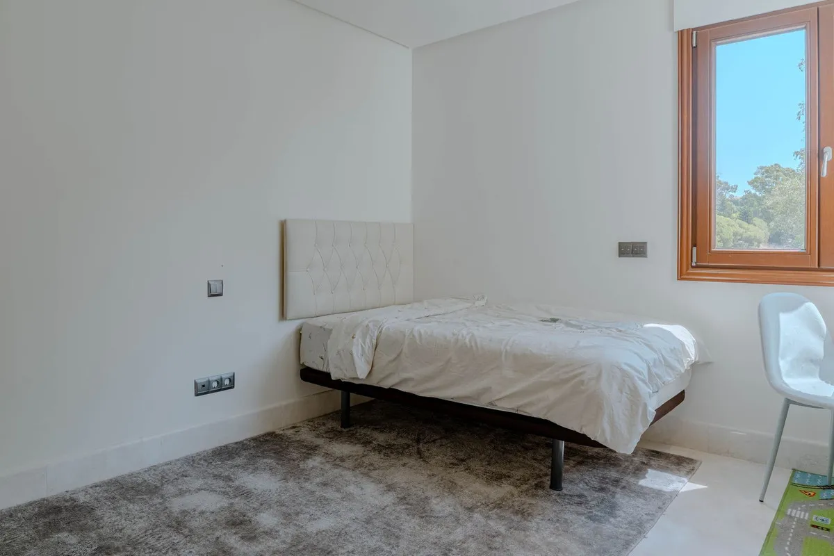 075c0dde-ce1d-4215-9d2c-0382e7806413