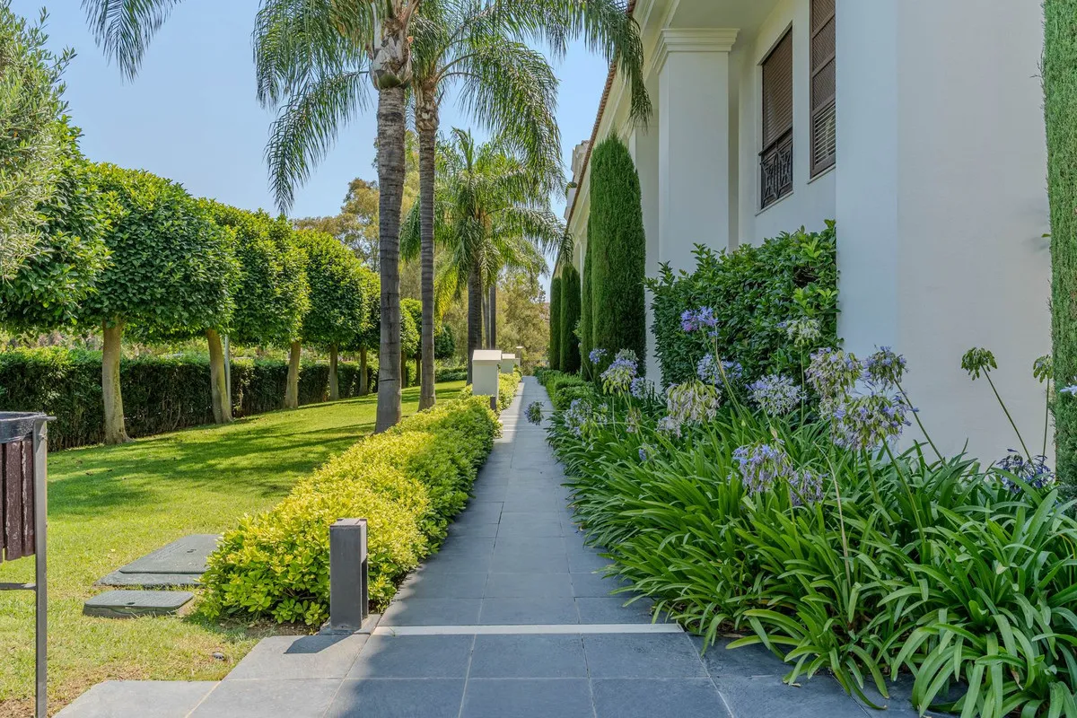 49d95155-cfd4-4035-a56e-cc44bedd53b2