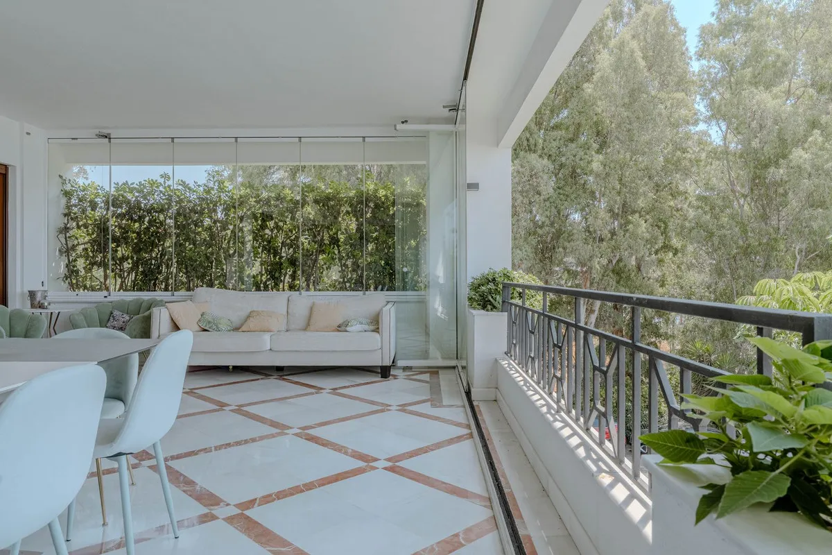 55c7efac-242f-40f7-8d47-fe4a58a63343