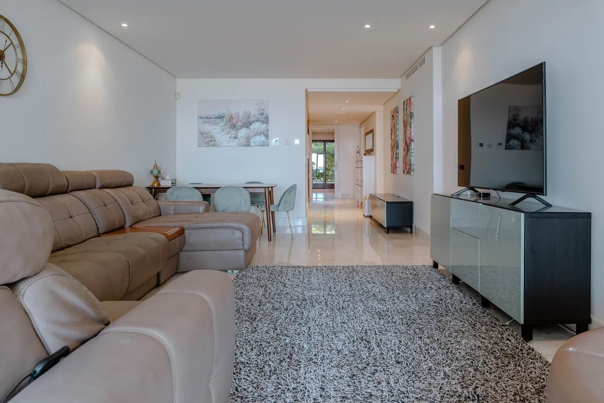 dca79a17-e61a-4c5e-b5ad-357452c7d0e8