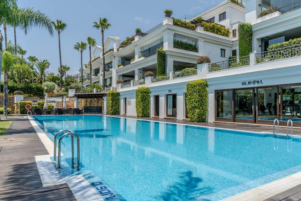 f701b8d0-34e8-48d4-b14f-2f7e59c391ad