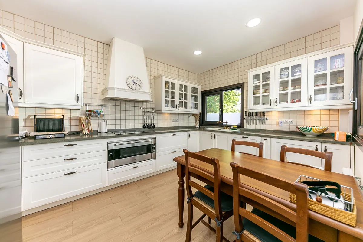 151f1867-6d1a-4cf4-8c39-93f04433a8ec