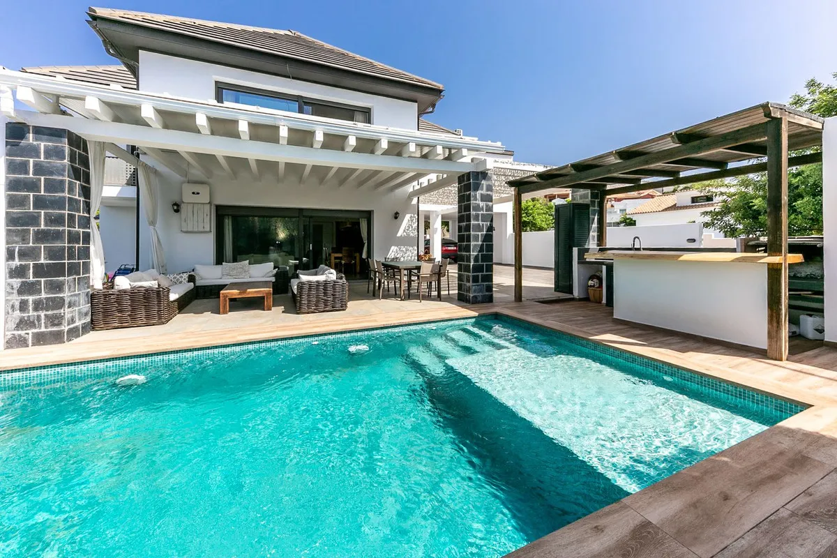 164a19f1-da03-4bfd-b48b-31b75e6532a8