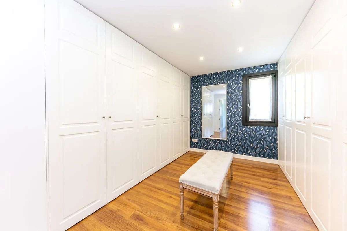 2c9cc783-d53a-405d-9fae-a04705baf77a