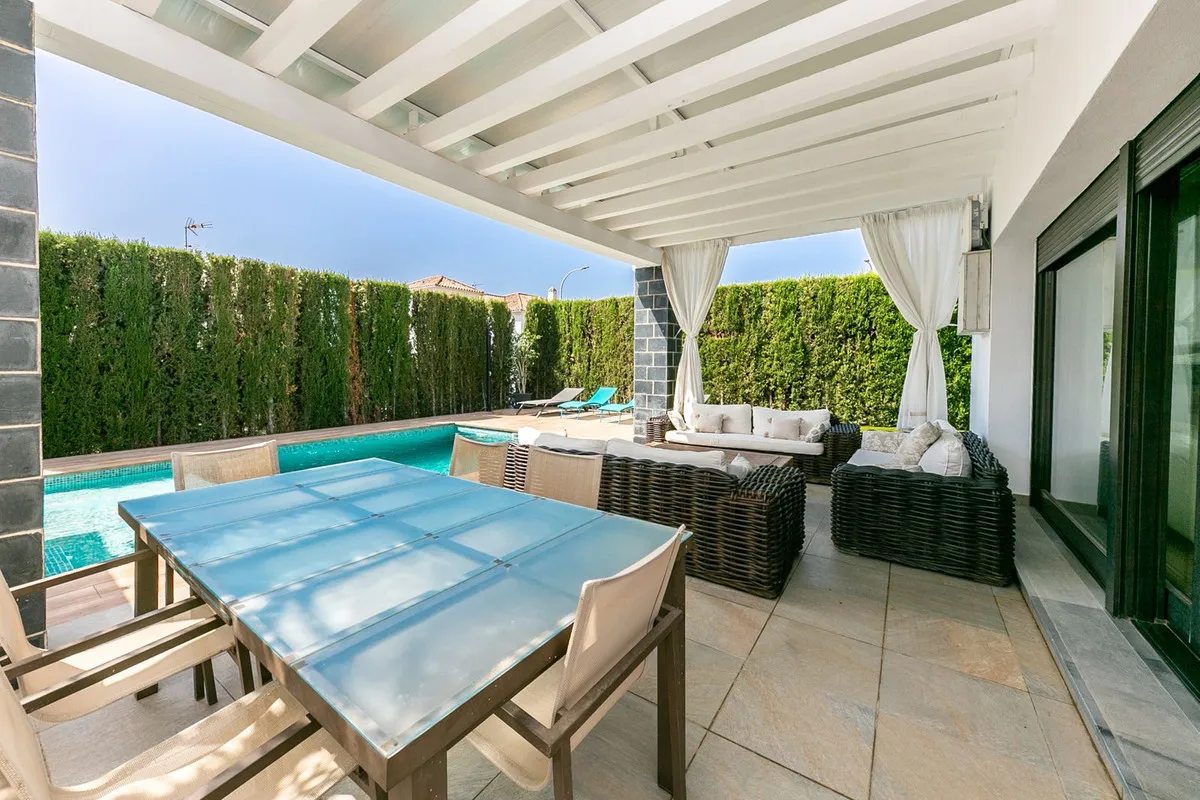 31063c89-4db9-42da-8d49-8b6c3dda006a