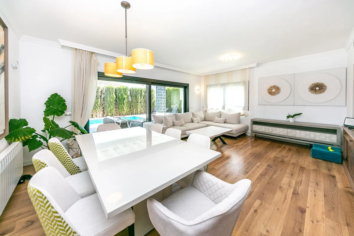 319f44d3-bb75-4a1c-899b-94f9b451dc71