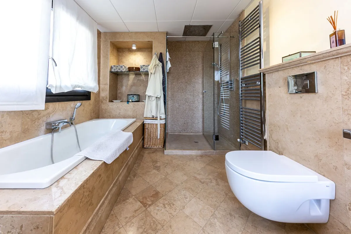 6f3cd41f-0973-4db2-ab31-34fddeb6f1fe