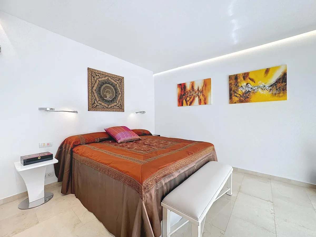 22033acd-3281-473b-ad9a-e55f44cd3586