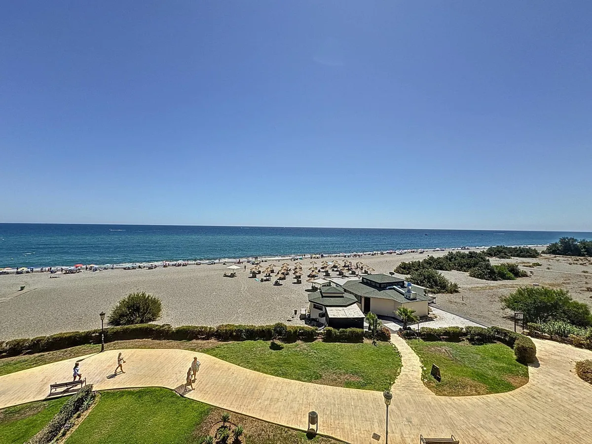 5cb987ae-dbee-4a6a-bc43-bf5a5a6ae06b