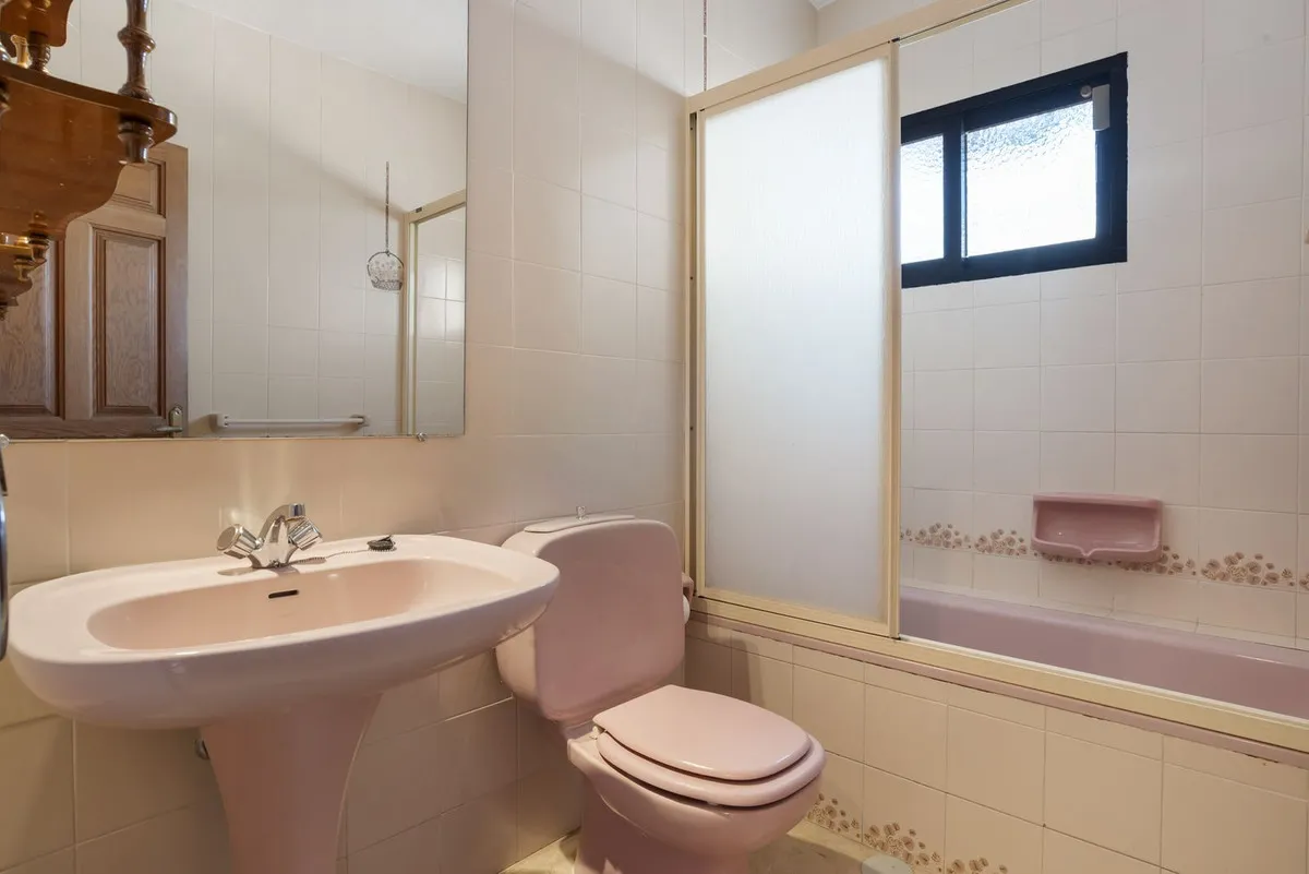 8f67362b-44b8-44f4-b378-b575f3094b0d