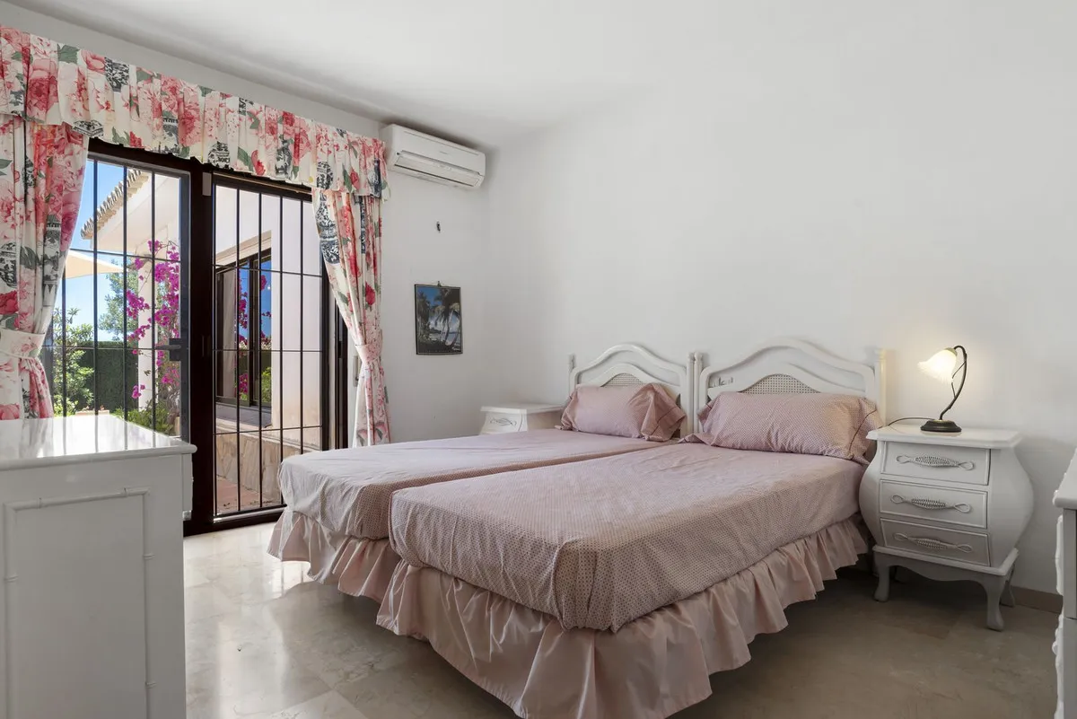 bc40c99b-5163-4776-9695-5ad093ac995c