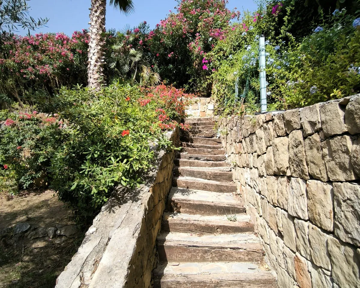 63a95237-b9af-4582-bde4-f1d2f91a98e0