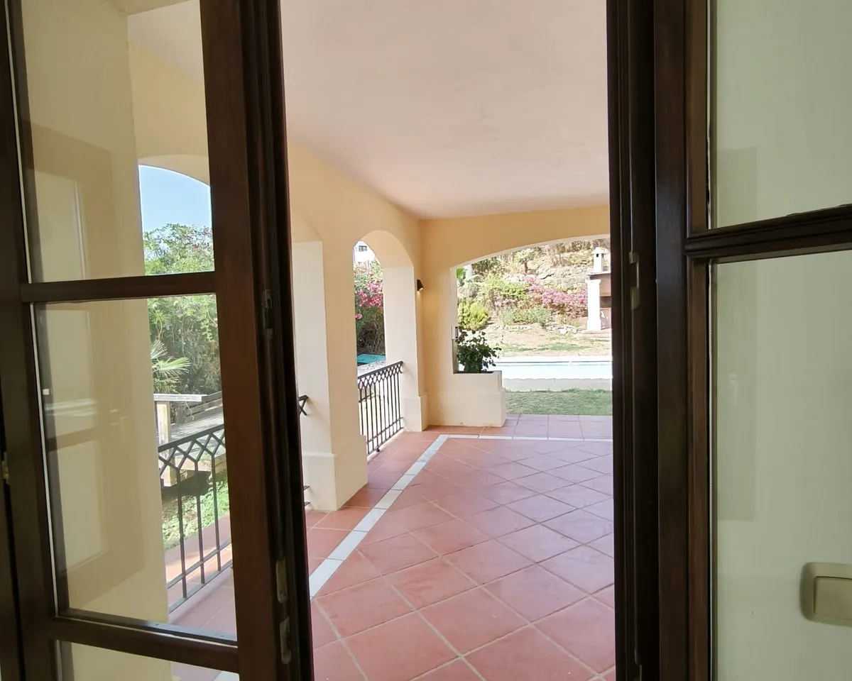 660764ab-5951-44fa-8f9e-53443609f761