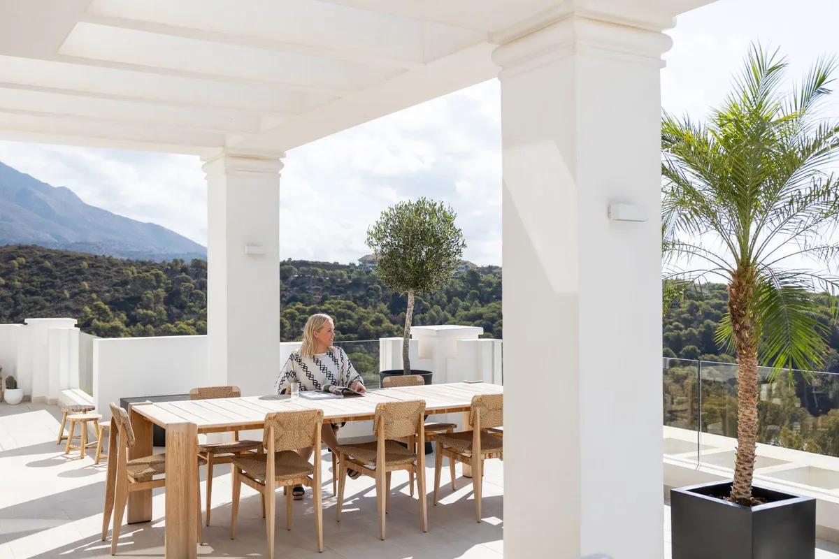 2f4ae321-b16a-43e4-87a0-595f48f5d124