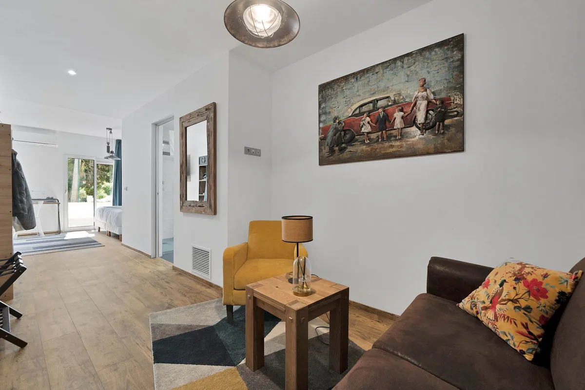 033ac337-3e3b-4ec1-b32c-e579489f96da