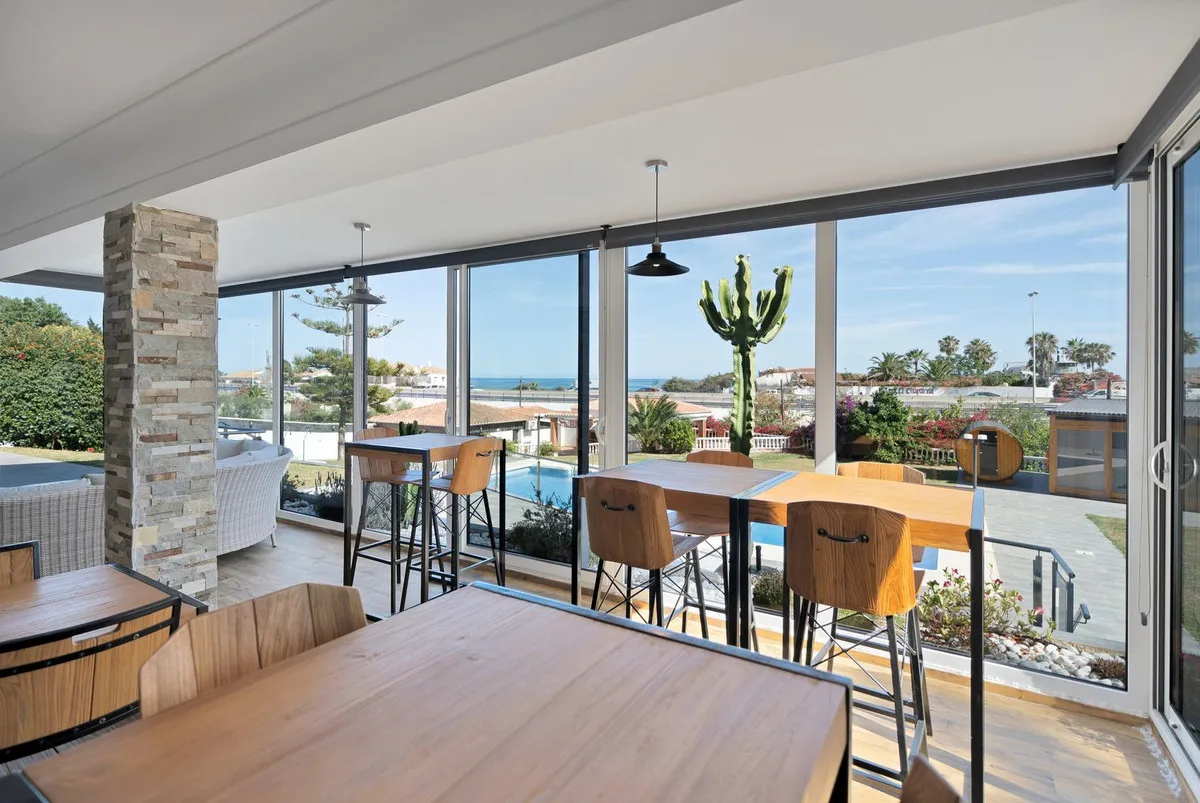 15f62944-2f58-47c1-a960-a5b180959ce9