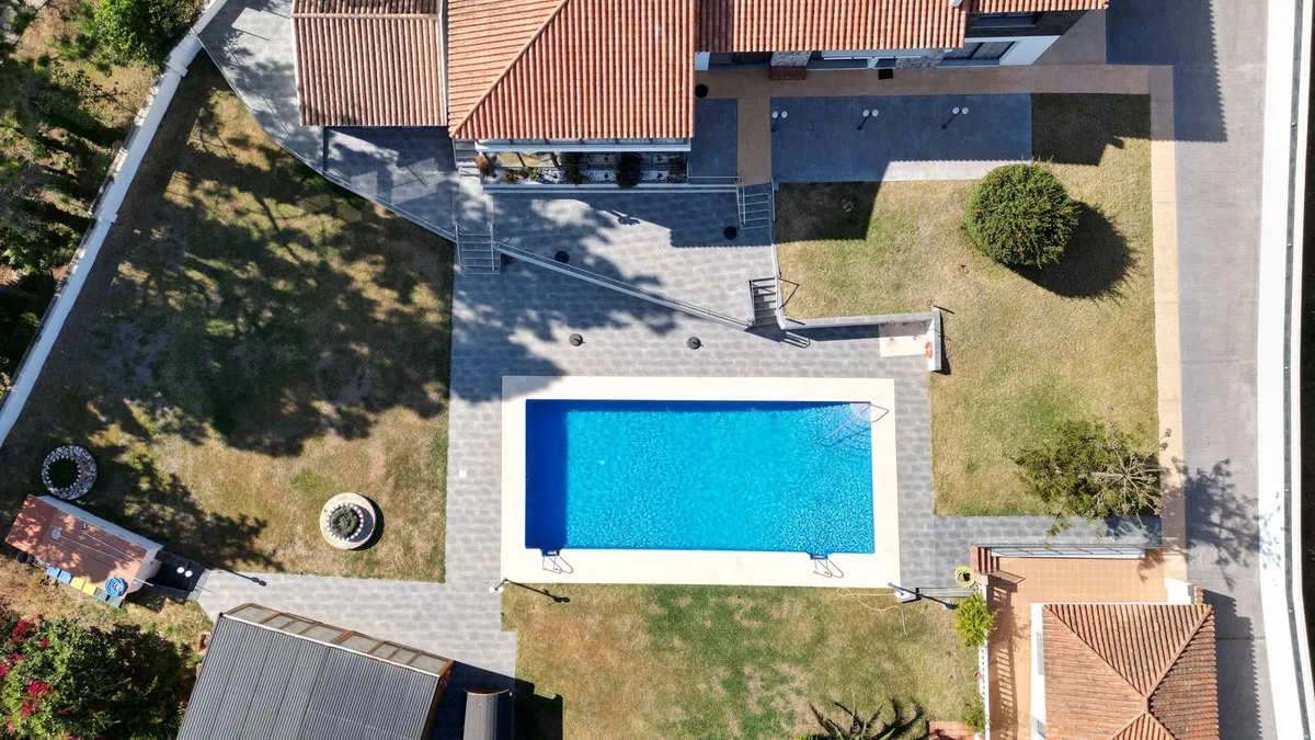 32d19de4-9697-4ad7-8f3f-3a472cab7458