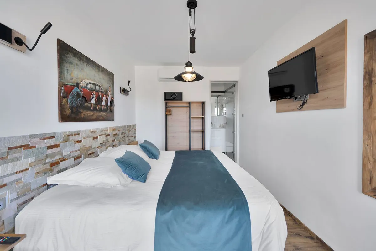 76086b47-0a28-43db-ad89-766a41da406e