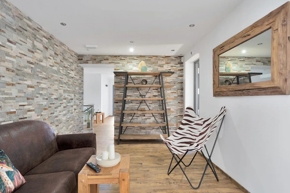 7dada688-7f61-4512-87c4-77e56b4a89ff