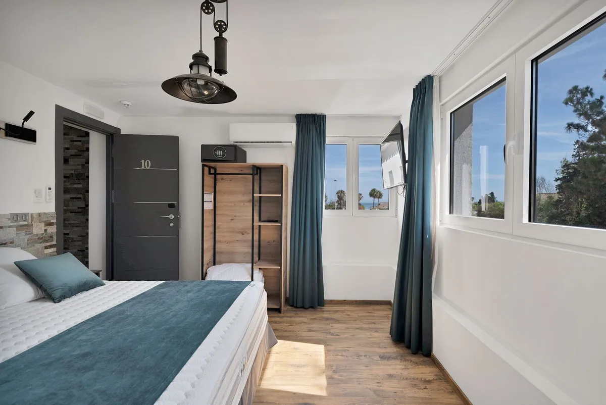 94cc9c01-61e8-4275-824a-49cbcf4ea0eb