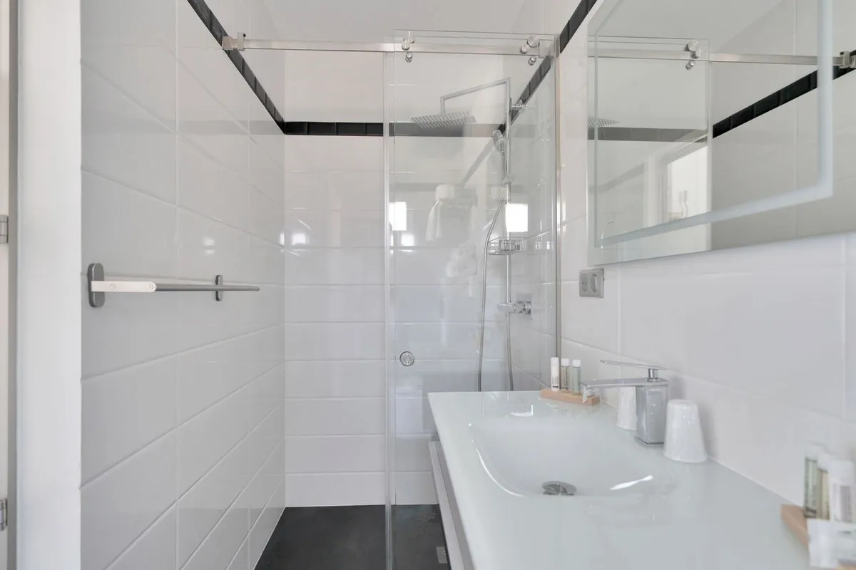 97c90b75-2e63-4941-878e-25cef02efba8