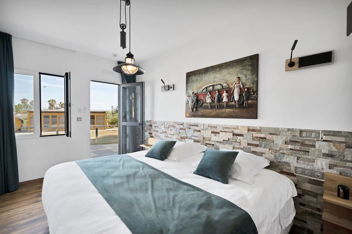 c207aa04-b6bd-497f-a61e-87a05ed8b107