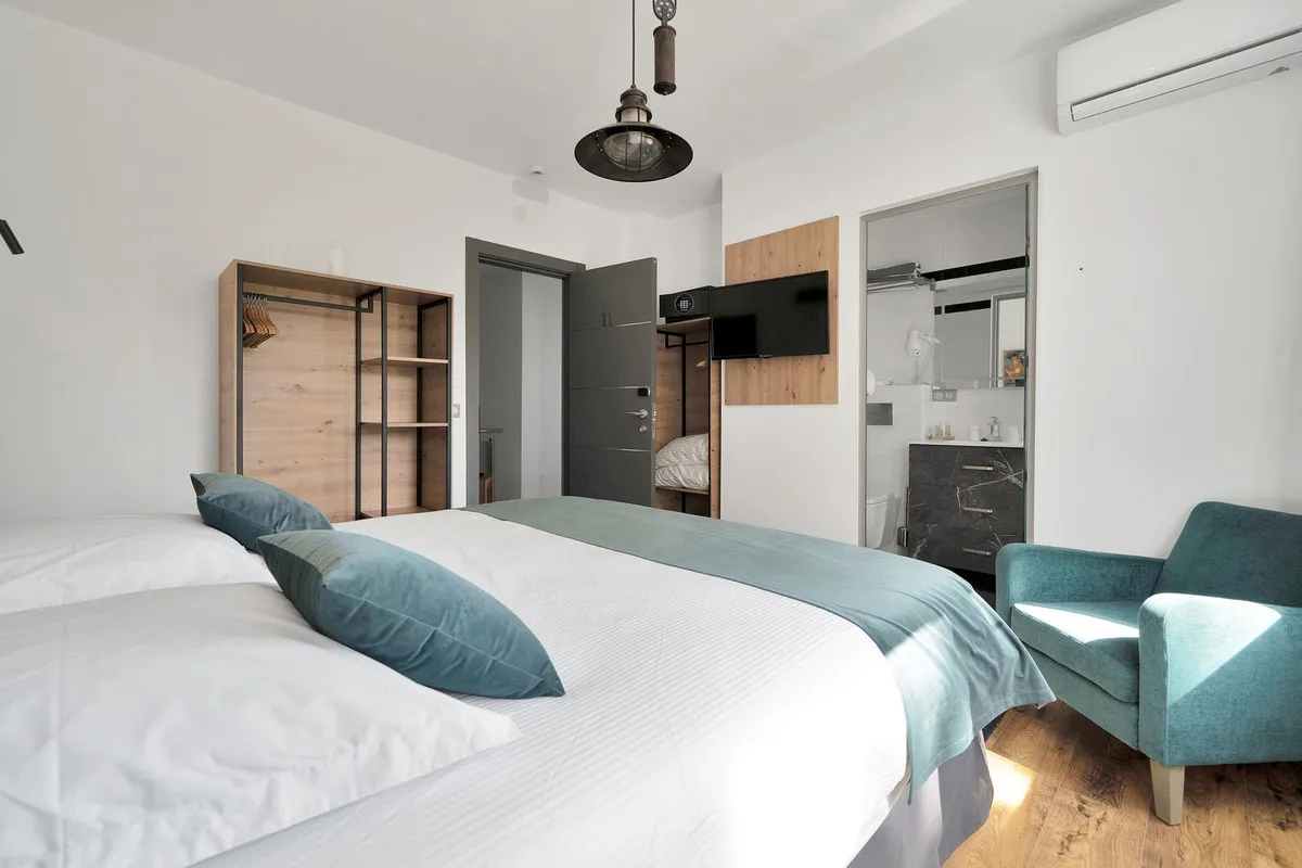 c3a37fd9-b002-4f47-83e3-be0d8701382b